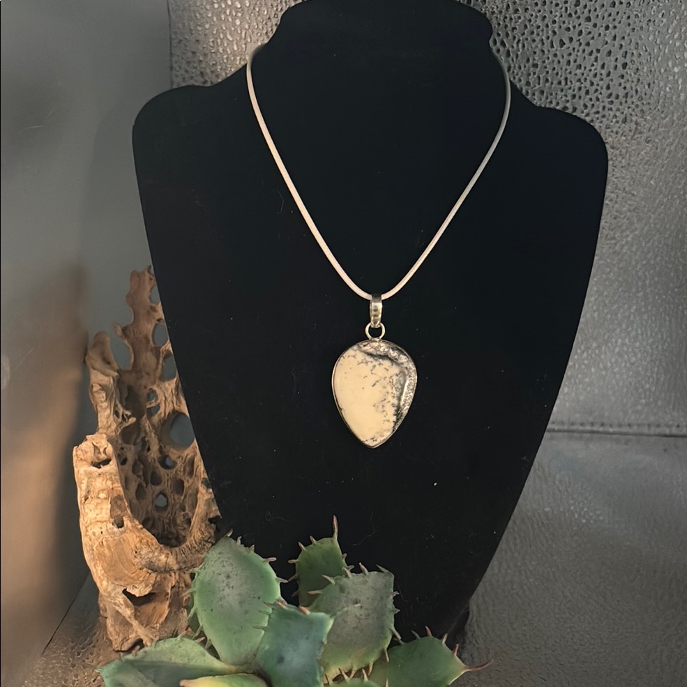 Elegant Dendrite Opal Pendant Necklace 925 Bx4